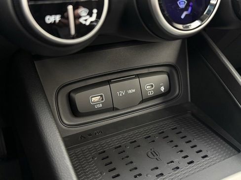 New 2026 Hyundai Venue SEL image 28