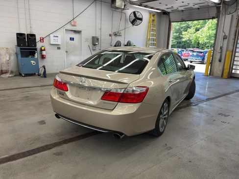 Used 2014 Honda Accord Sport image 6