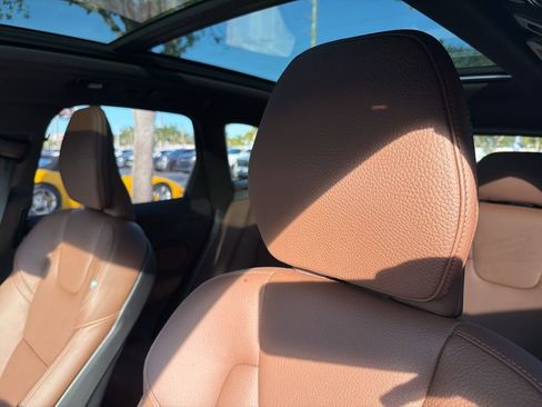 Used 2025 Volvo XC60 T8 Plus w/ Protection Package Premier image 10