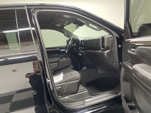 Used 2023 GMC Sierra 1500 Elevation image 25