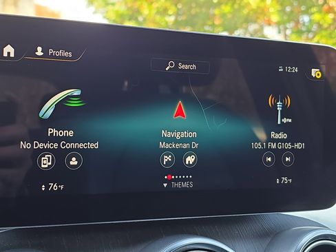 Used 2022 Mercedes-Benz GLC 300 4MATIC w/ Multimedia Package Lite image 21