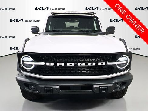 Used 2023 Ford Bronco Wildtrak image 2