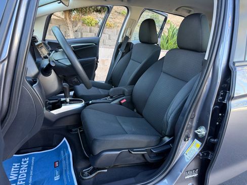 Used 2019 Honda Fit LX image 11