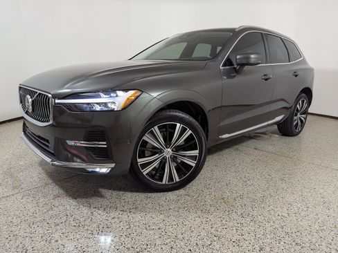 Used 2022 Volvo XC60 B6 Inscription w/ Advanced Package image 17