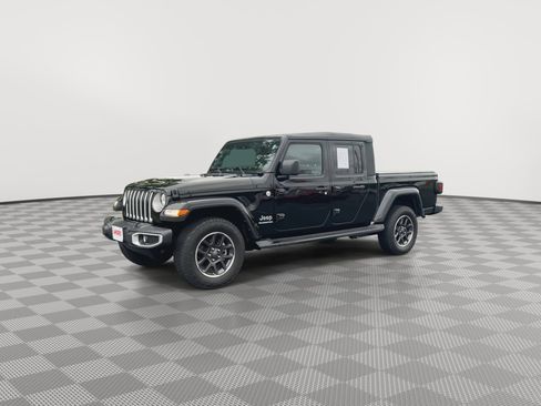 Used 2022 Jeep Gladiator Overland w/ Cold Weather Group AWD/4WD image 4