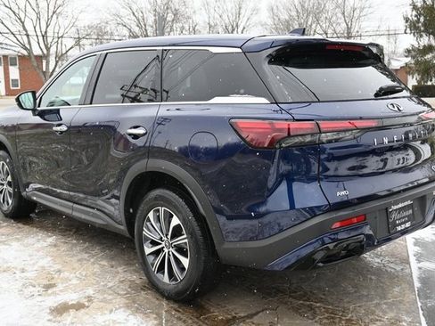 Used 2023 INFINITI QX60 Pure image 7