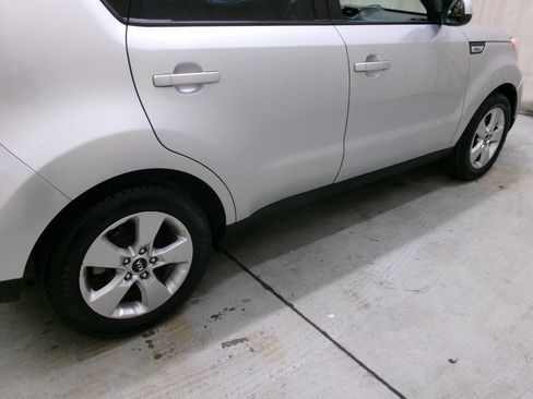 Used 2018 Kia Soul Base 4dr Crossover 6A image 8