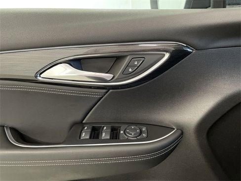 Certified 2023 Buick Envision Preferred w/ Sport Touring Package image 23