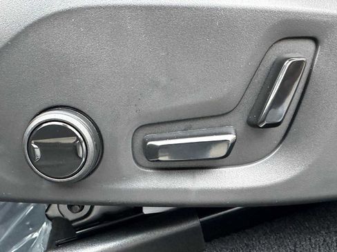 New 2026 Volvo XC60 B5 Core w/ Climate Package image 21