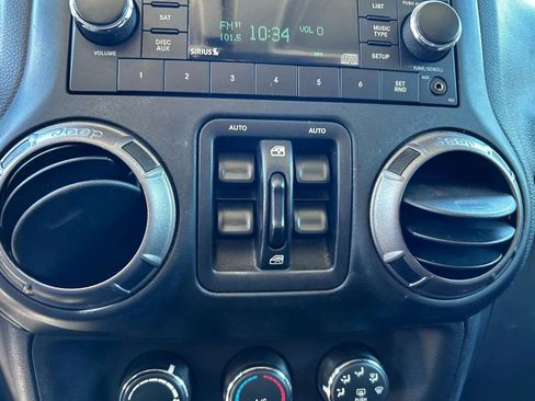 Used 2017 Jeep Wrangler Unlimited Sport w/ Quick Order Package 24S image 16