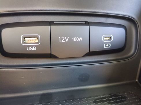 New 2026 Hyundai Venue SE image 22