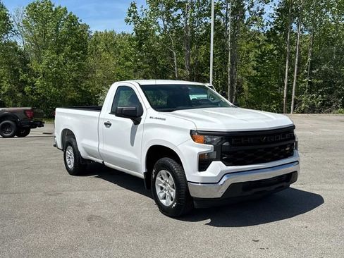 Used 2022 Chevrolet Silverado 1500 W/T RWD image 2