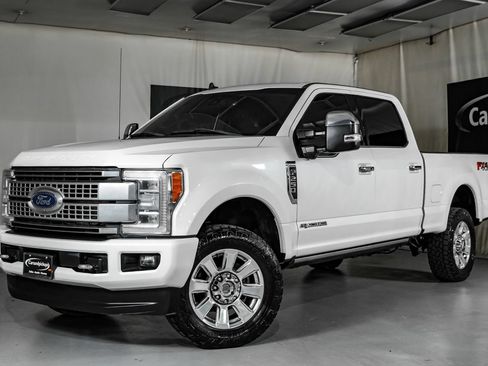 Used 2019 Ford F250 Platinum w/ Platinum Ultimate Package AWD/4WD image 4