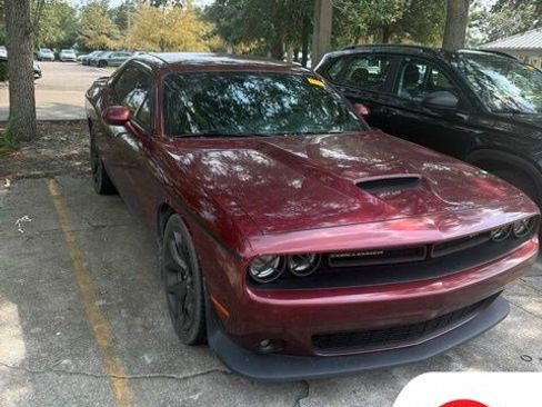 Used 2019 Dodge Challenger GT RWD image 2