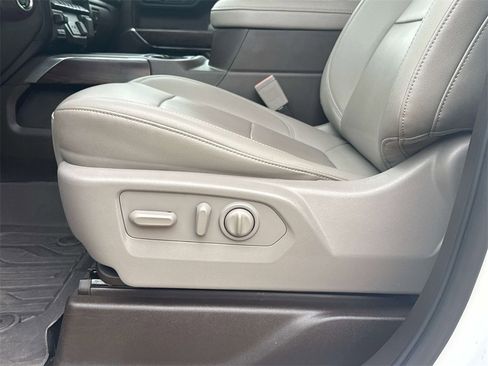 Used 2022 GMC Sierra 1500 SLT image 12