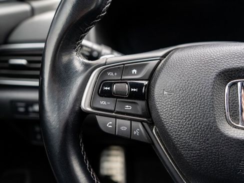 Used 2018 Honda Accord Sport image 23