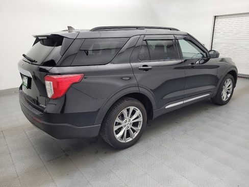 Used 2021 Ford Explorer XLT w/ Equipment Group 202A image 10