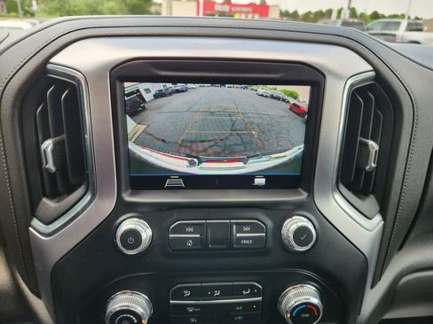 Used 2023 GMC Sierra 2500 SLE image 15