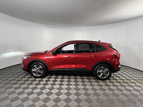 Used 2025 Ford Escape ST-Line image 10