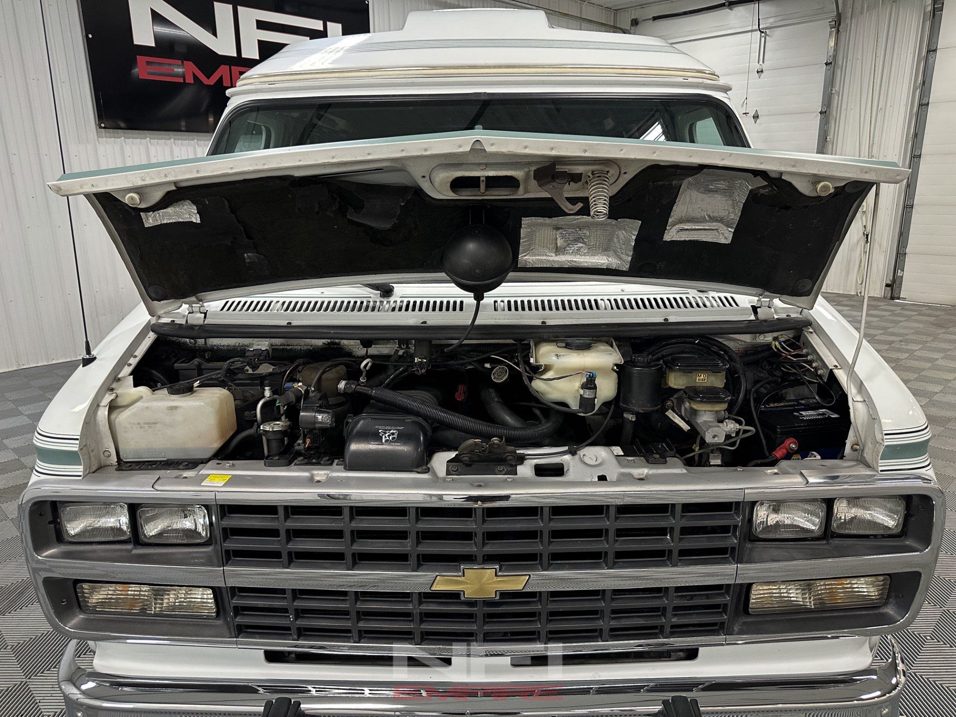 Used 1992 Chevrolet G20 RWD image 50