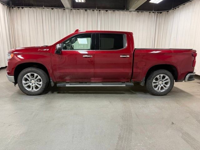 Used 2025 Chevrolet Silverado 1500 LTZ AWD/4WD image 12