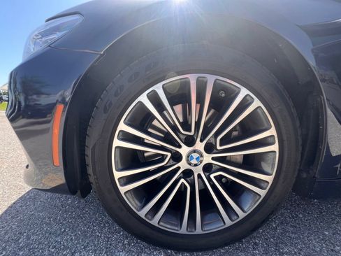 Used 2020 BMW 530i xDrive w/ Convenience Package AWD/4WD image 11