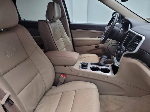 Used 2018 Jeep Grand Cherokee Overland AWD/4WD image 21
