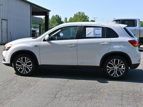 Used 2018 Mitsubishi Outlander Sport ES FWD image 4
