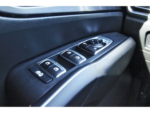 Certified 2025 Kia Sorento LX image 23