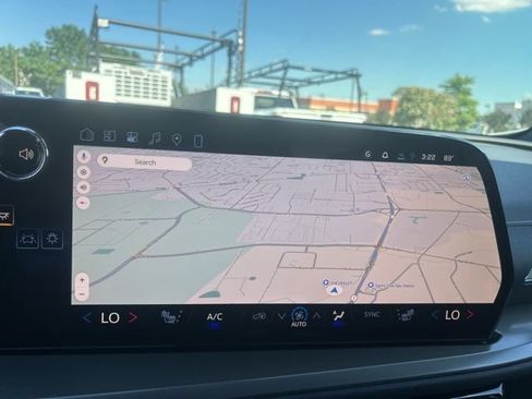 New 2026 Chevrolet Traverse LT w/ Midnight/Sport Edition FWD image 21