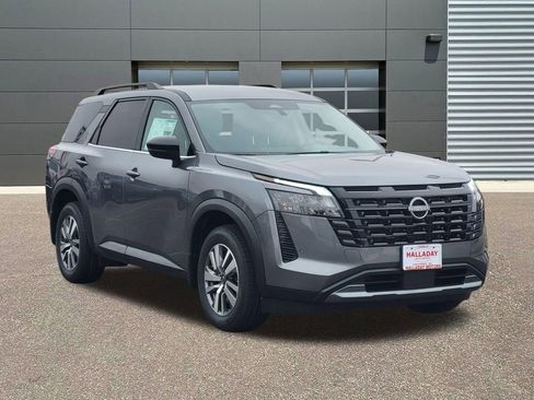 New 2026 Nissan Pathfinder SL AWD/4WD image 2