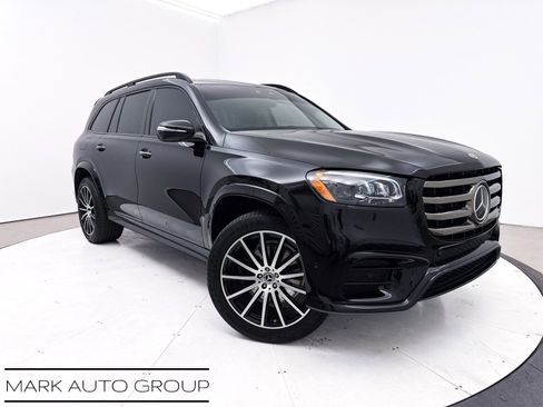 Used 2024 Mercedes-Benz GLS 450 4MATIC image 17