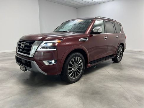 Used 2024 Nissan Armada Platinum w/ Captain's Chairs Package image 3