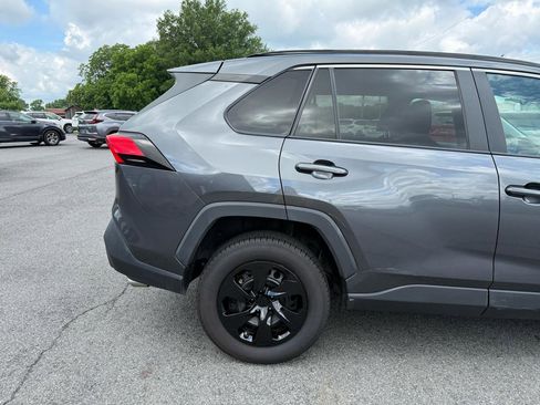 Used 2020 Toyota RAV4 LE FWD image 36