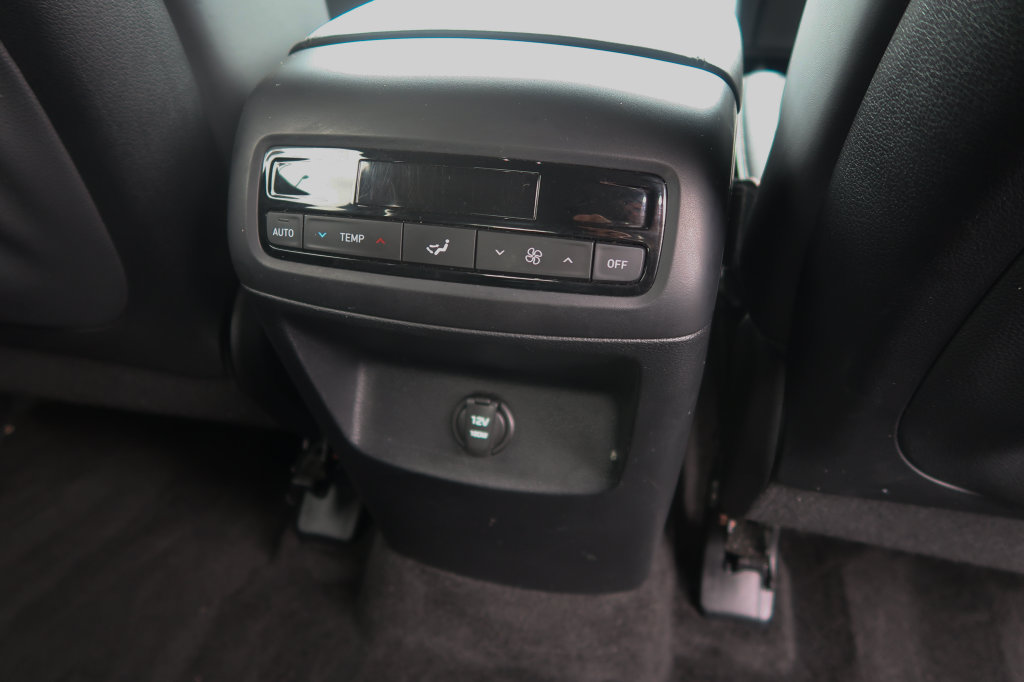 Used 2024 Hyundai Palisade SEL AWD/4WD image 15