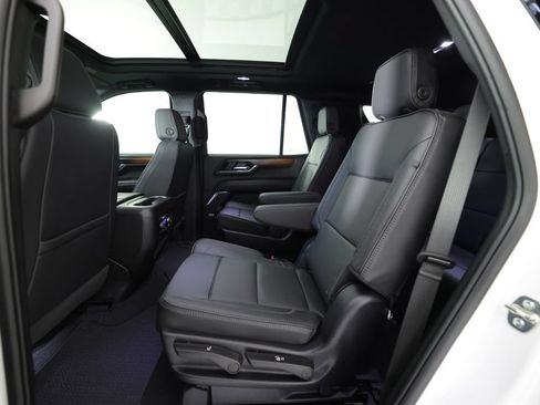 Used 2026 GMC Yukon Denali w/ Sun & Power Step Package AWD/4WD image 16