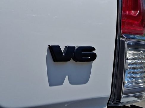 Used 2023 Toyota Tacoma TRD Sport AWD/4WD image 31