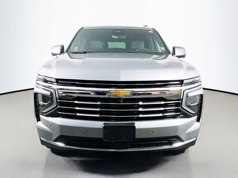Used 2025 Chevrolet Tahoe LT image 2