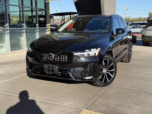 Used 2024 Volvo XC60 B5 Plus w/ Protection Package Premier image 2