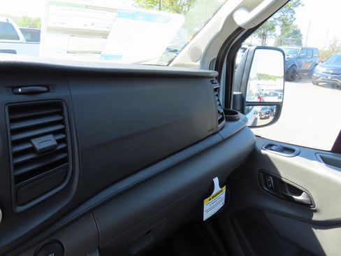 New 2025 Ford Transit 150 Low Roof image 7