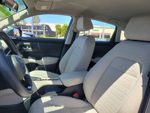 Certified 2024 Honda HR-V LX image 15