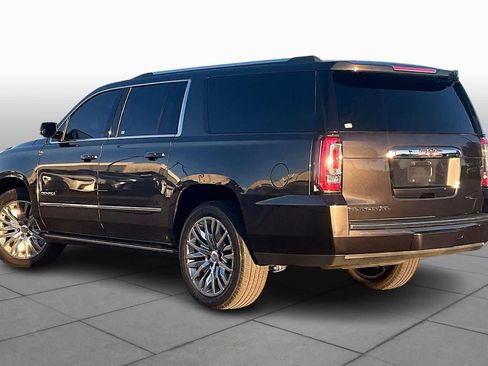 Used 2017 GMC Yukon XL Denali w/ Open Road Package image 10