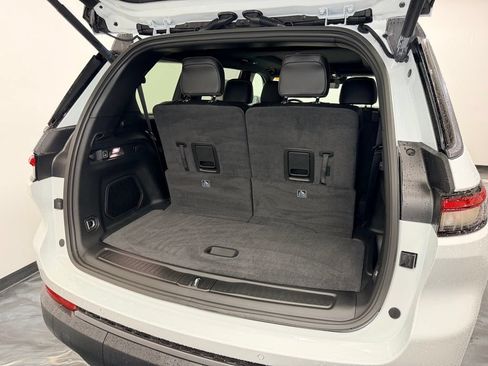 New 2026 Jeep Grand Cherokee L Limited AWD/4WD image 9