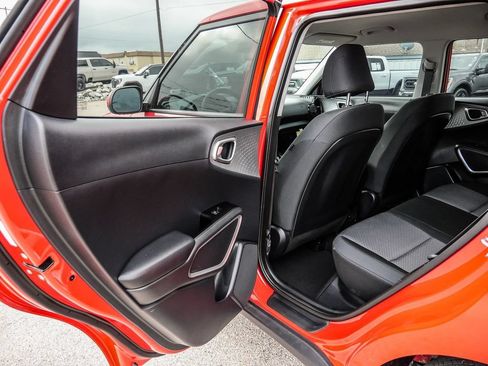 Used 2025 Kia Soul S FWD image 41