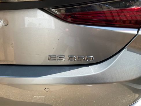 Used 2022 Lexus ES 350 F Sport w/ Accessory Package 2 image 7