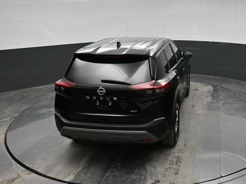 Used 2023 Nissan Rogue S image 26