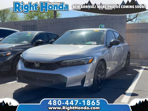 Used 2025 Honda Civic Sport image 1