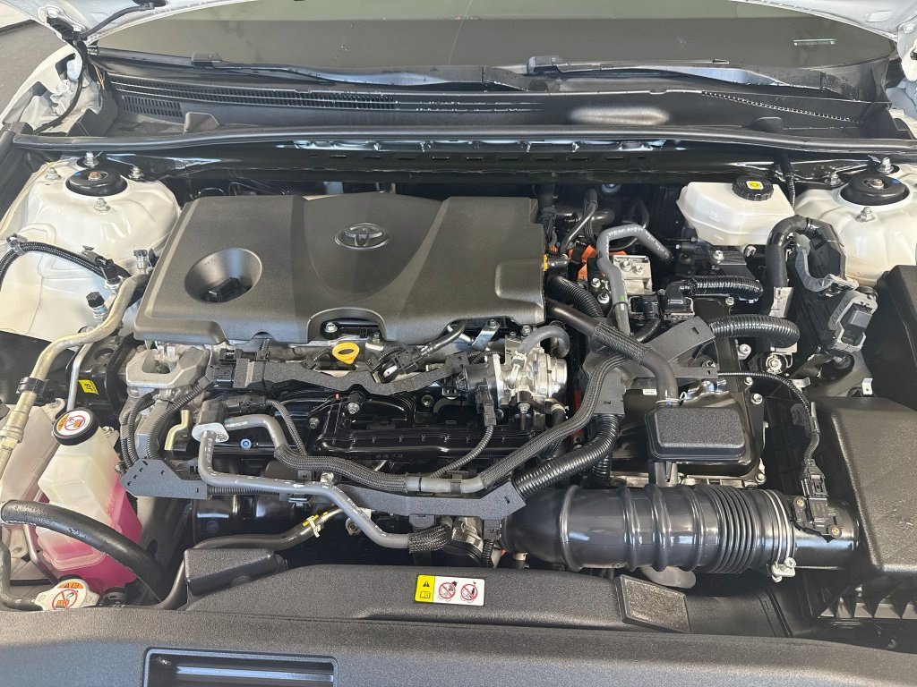 Used 2025 Toyota Camry SE FWD image 38