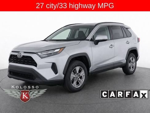 Used 2025 Toyota RAV4 XLE AWD/4WD image 1