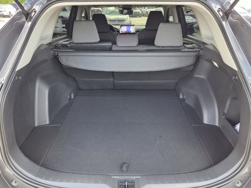 Used 2025 Toyota RAV4 XLE image 9